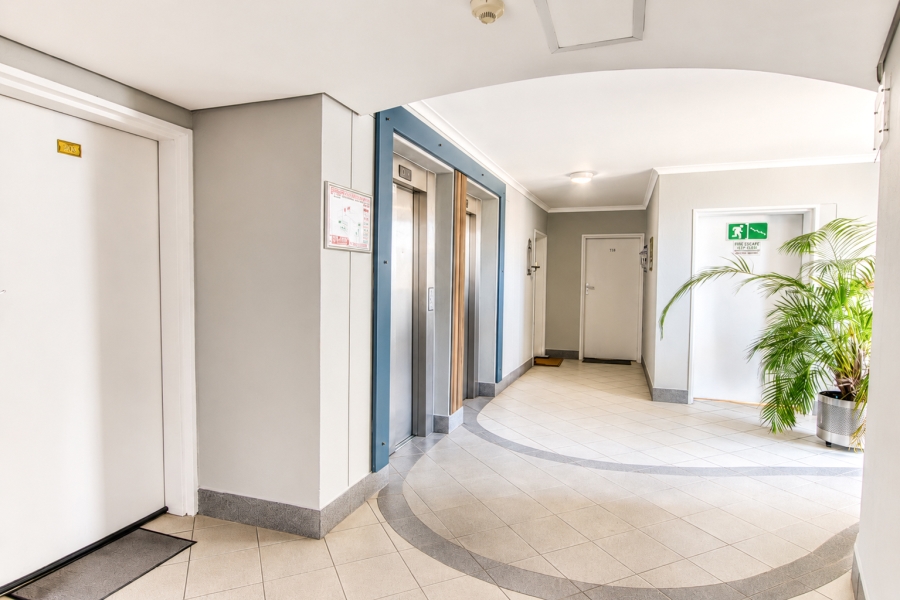 1 Bedroom Property for Sale in Strand South Western Cape